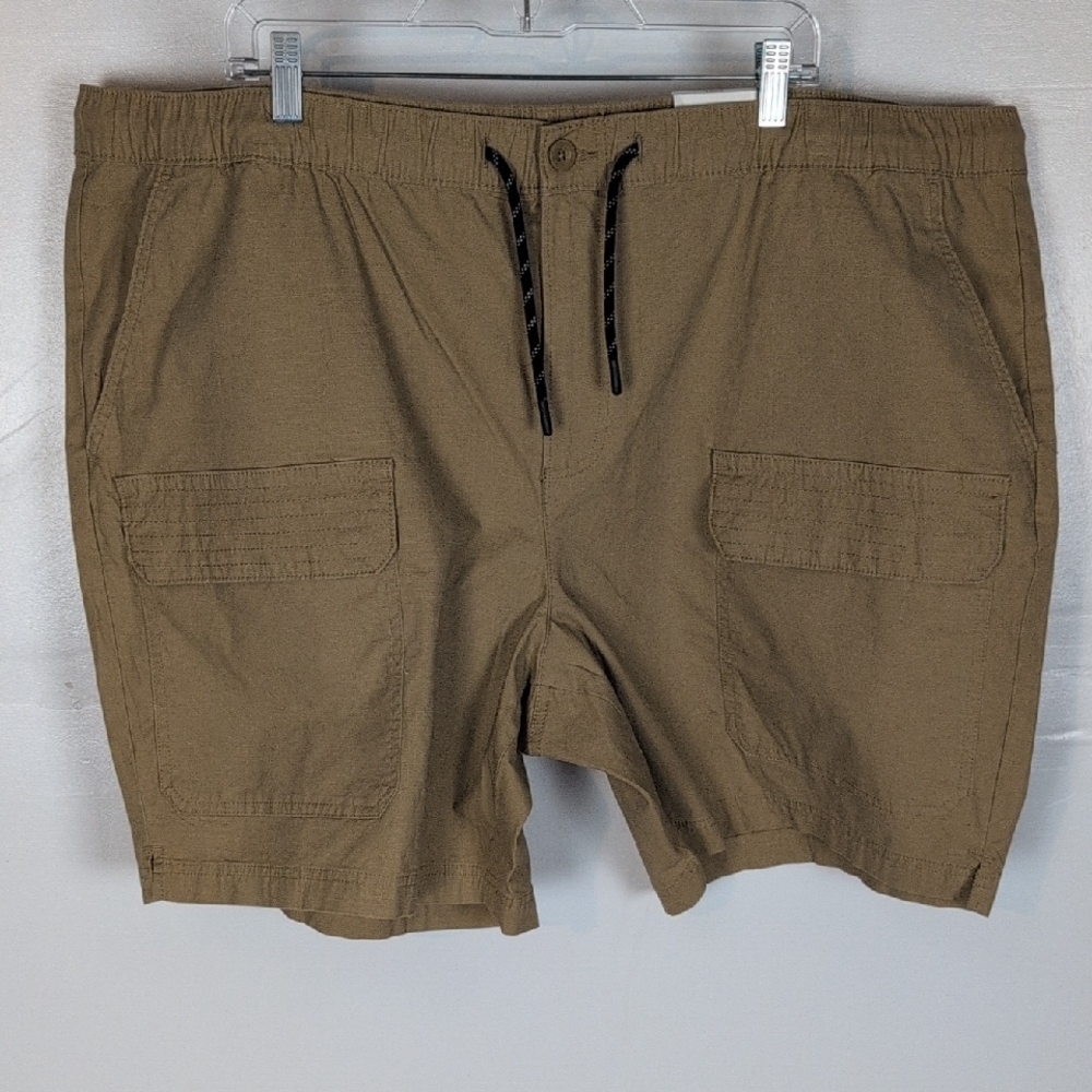Free Assembly NWT Ripstop Cargo Shorts